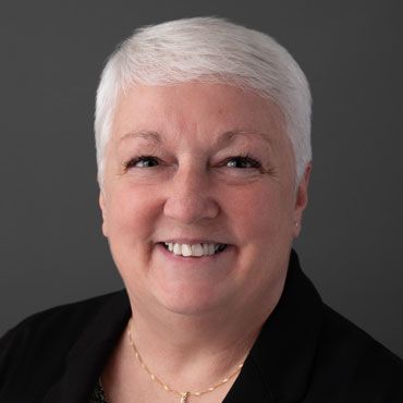 Debbie Hummel headshot